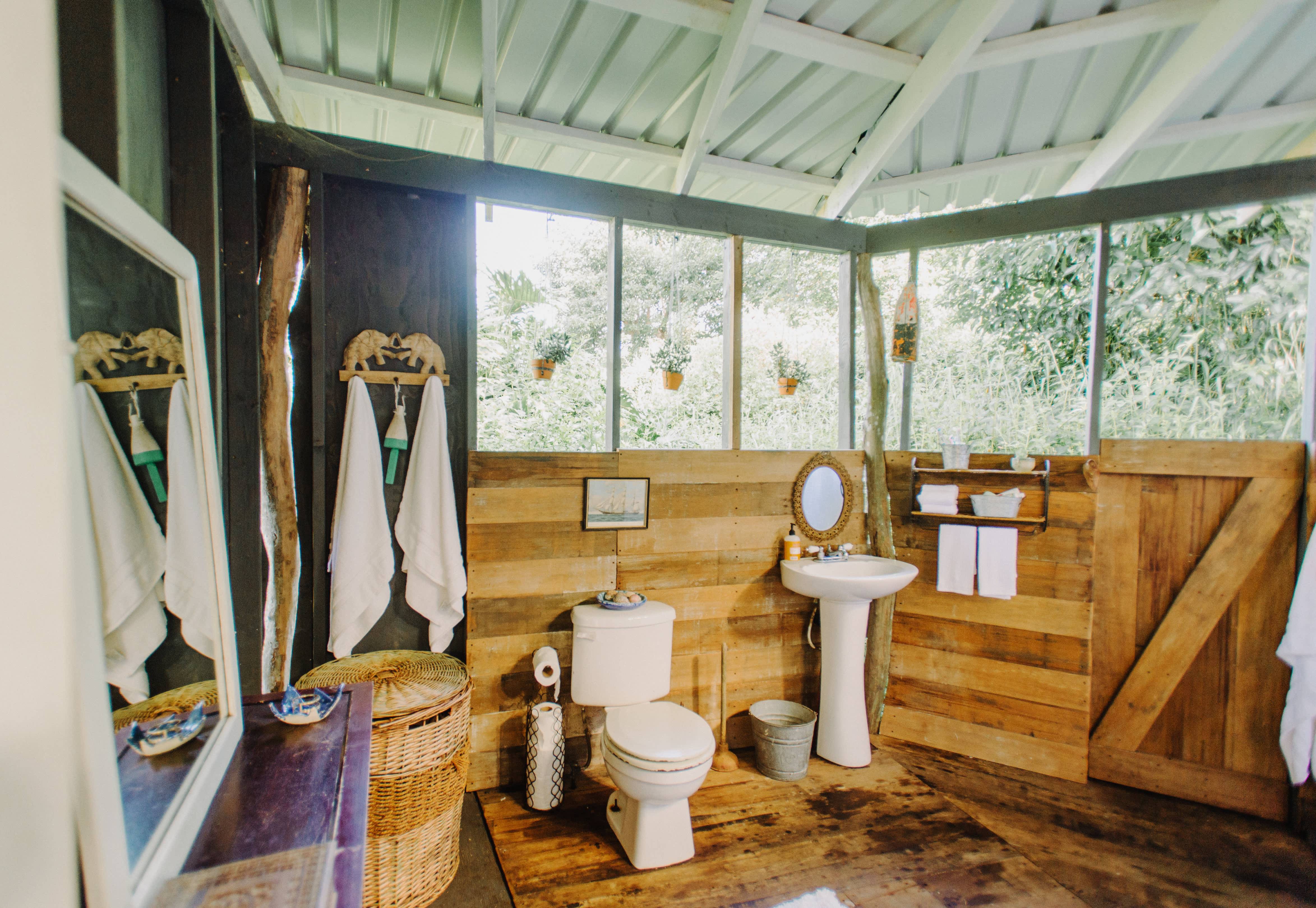 Rustic Hawaiian Homestead House Tour Photos Apartment Therapy